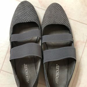 Women’s Aerosoles flat shoe